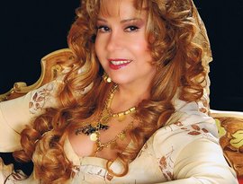 Bedia Akartürk 的头像