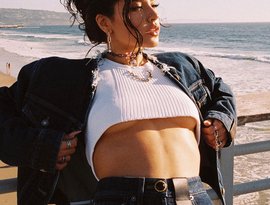 Becky G のアバター