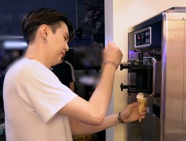 BTS Enjoys Ice Cream 的头像