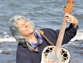 Lucie Blue Tremblay 的头像
