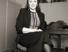 Frances Barber のアバター