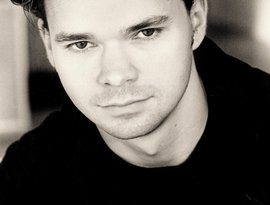 Hunter Foster 的头像