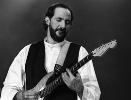 Avatar de Juan Luis Guerra 4.40