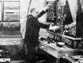 Vladimir Ussachevsky 的头像