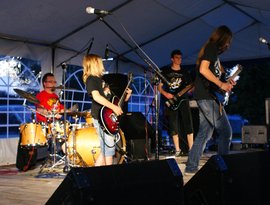The Lunatic Bus Band 的头像