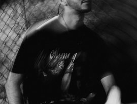 Shlohmo 的头像