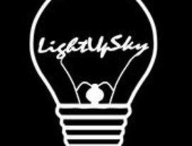 LightUpSky 的头像