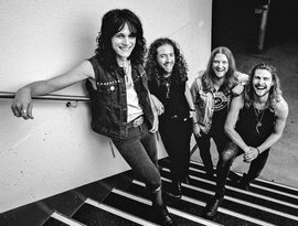 Tyler Bryant & The Shakedown 的头像