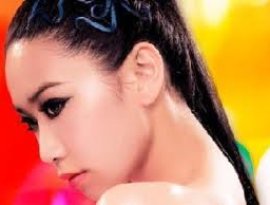 Lady K 的头像