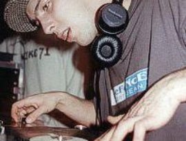 DJ Dobry Chłopak のアバター