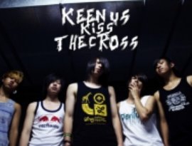 Keen Us Kiss The Cross のアバター