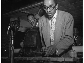 Avatar für Milt Jackson with the Ray Brown Big Band