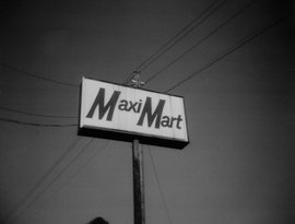 Maxi-Mart Owner 的头像