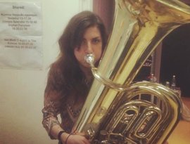 Julia Holter 的头像