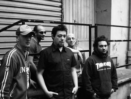 Don't Look Back 的头像