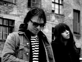 tess parks and anton newcombe 的头像