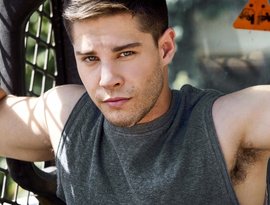 Avatar for Dean Geyer