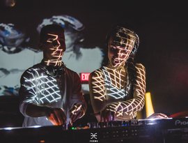 Zora Jones & Sinjin Hawke için avatar