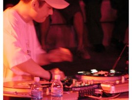 DJ Tommy 的头像