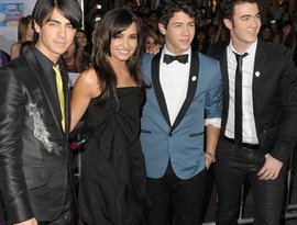 Avatar for Demi Lovato & Jonas Brothers