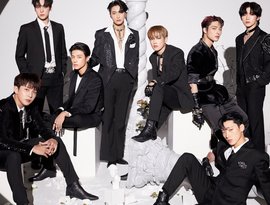 Line-up for KCON 2019 JAPAN at Makuhari Messe International Line-up for KCON 2019 JAPAN at Makuhari Messe International