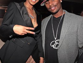 Аватар для RON BROWZ FEAT KERI HILSON,JUELZ SANTANA