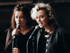 Angeline Ball & Maria Doyle 的头像