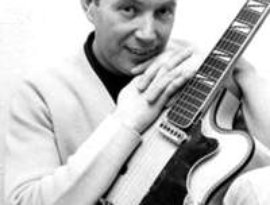 Avatar for Val Doonican