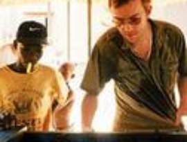Afel Bocoum, Damon Albarn, Toumani Diabate and friends 的头像