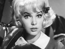 Avatar de Stella Stevens