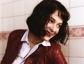 Dora 的头像