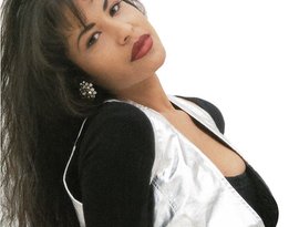 Selena 的头像