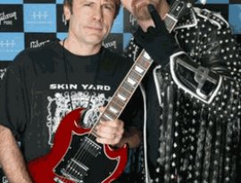 Avatar de BRUCE DICKINSON - JUDAS PRIEST