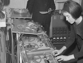 Delia Derbyshire 的头像