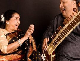 Asha Bhosle & Shujaat Khan のアバター