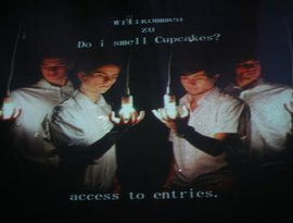 Do I Smell Cupcakes? 的头像