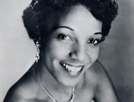 Dolly Lyon 的头像