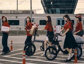 Maximum Decibels: Today's Rock Hits