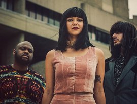 Khruangbin 的头像