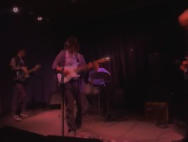 Almost のアバター