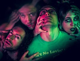 Frankie and the Witch Fingers 的头像