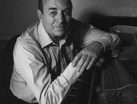 Adrian Munsey 的头像
