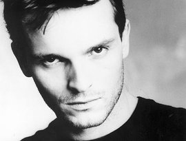 Miguel Bosé のアバター