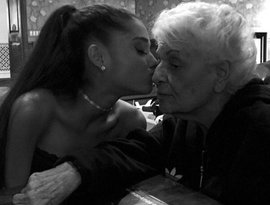 Avatar de ariana grande, nonna