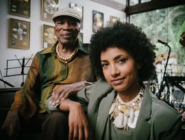 Milton Nascimento & Esperanza Spalding 的头像