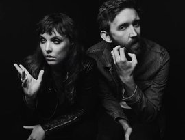 Sylvan Esso için avatar