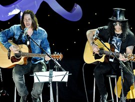 Slash and Myles Kennedy 的头像