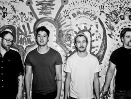 And So I Watch You From Afar 的头像