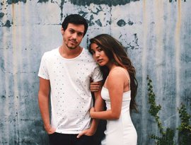 Avatar for Alex & Sierra