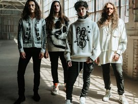 Polyphia のアバター